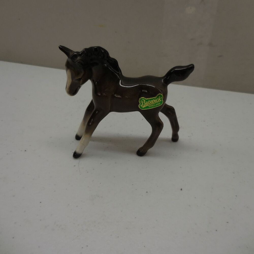 Beswick England‎ Shire 3 3/8" Foal Brown Porcelain Stretched Horse Figurine #996